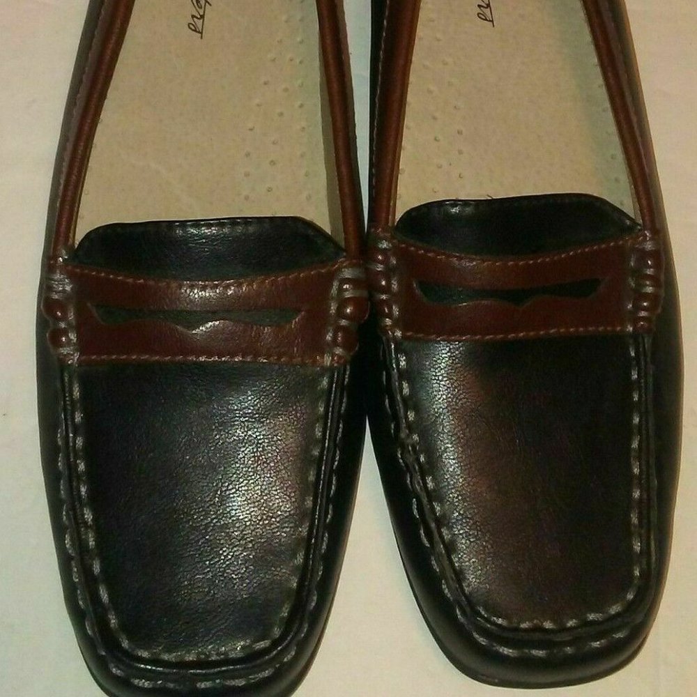 R by Trotters Women's Comfort Black/Brown Slip On